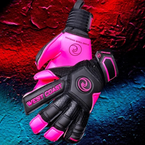 Westcoast goalkeeping gloves
